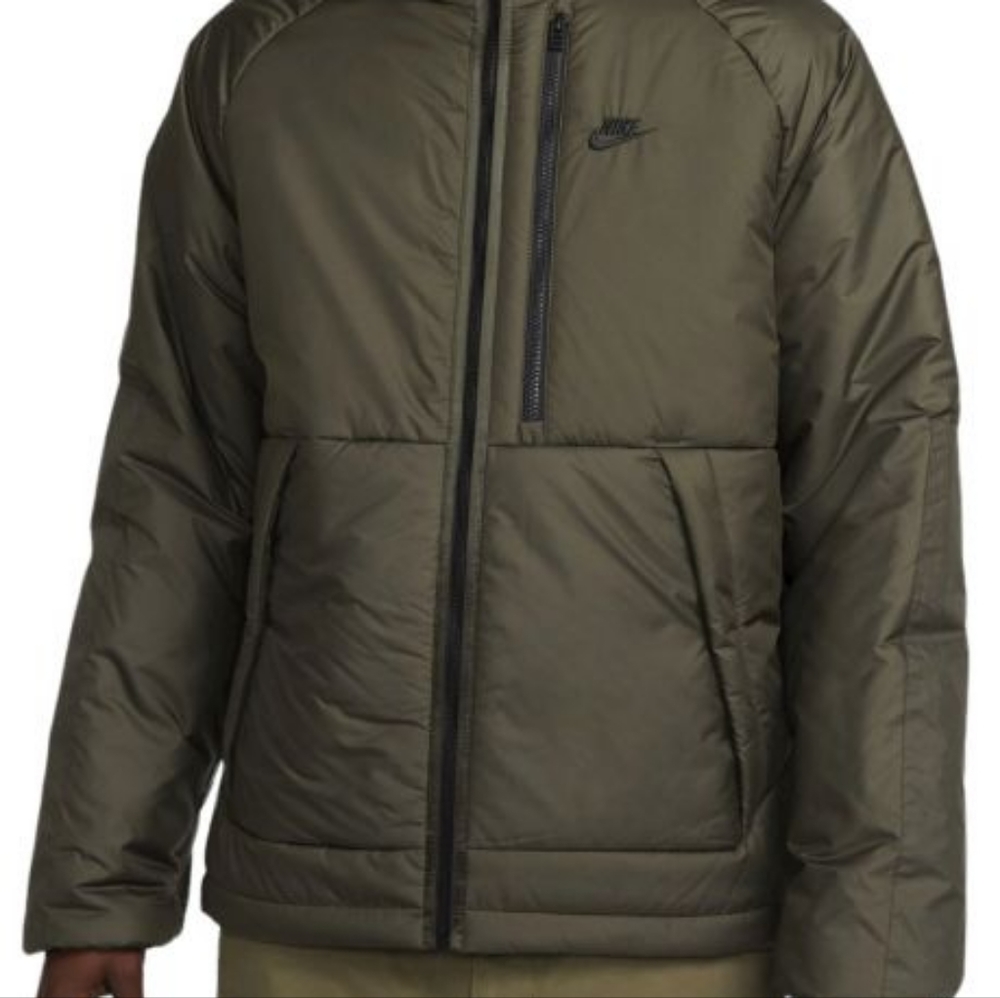 NIKE SPORTSWEAR THERMA-FIT LEGACY HOODED JACKET-Green/Black